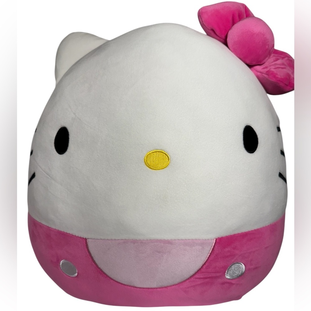 NWOT 14” Squishmallows Hello Kitty Pink Bow & Shorts Sanrio Ultrasoft Stuffed